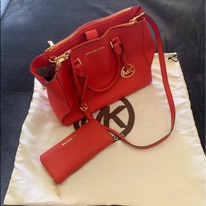 Michael Kors purse and wallet